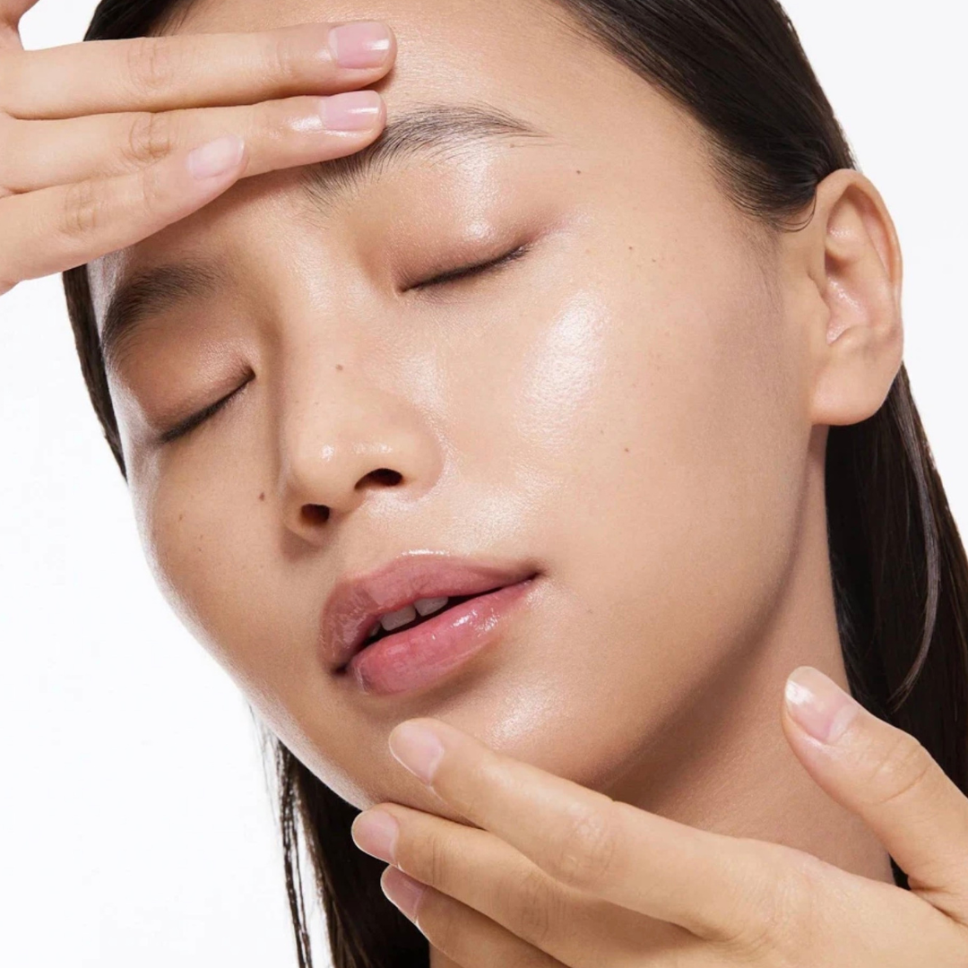 DIVE-IN Low Molecular Hyaluronic Acid Cleansing Water